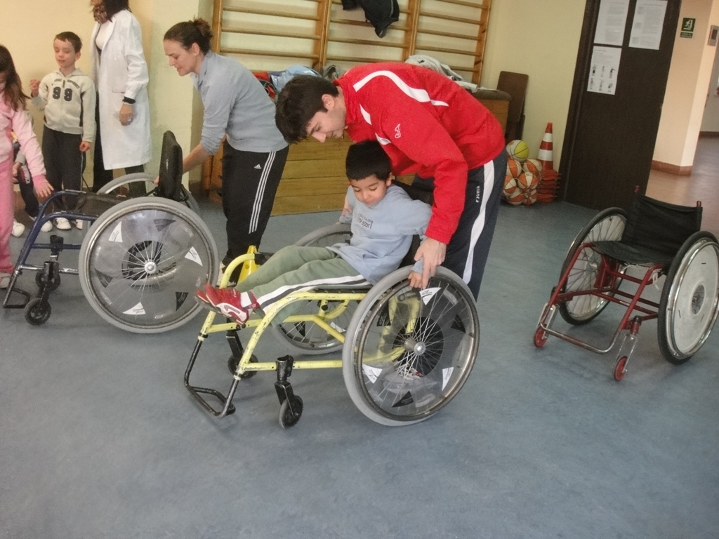 El pasado 23 de febrero el Club Deportivo Aviva realizó una visita al CEIP Virgen de la Vega 